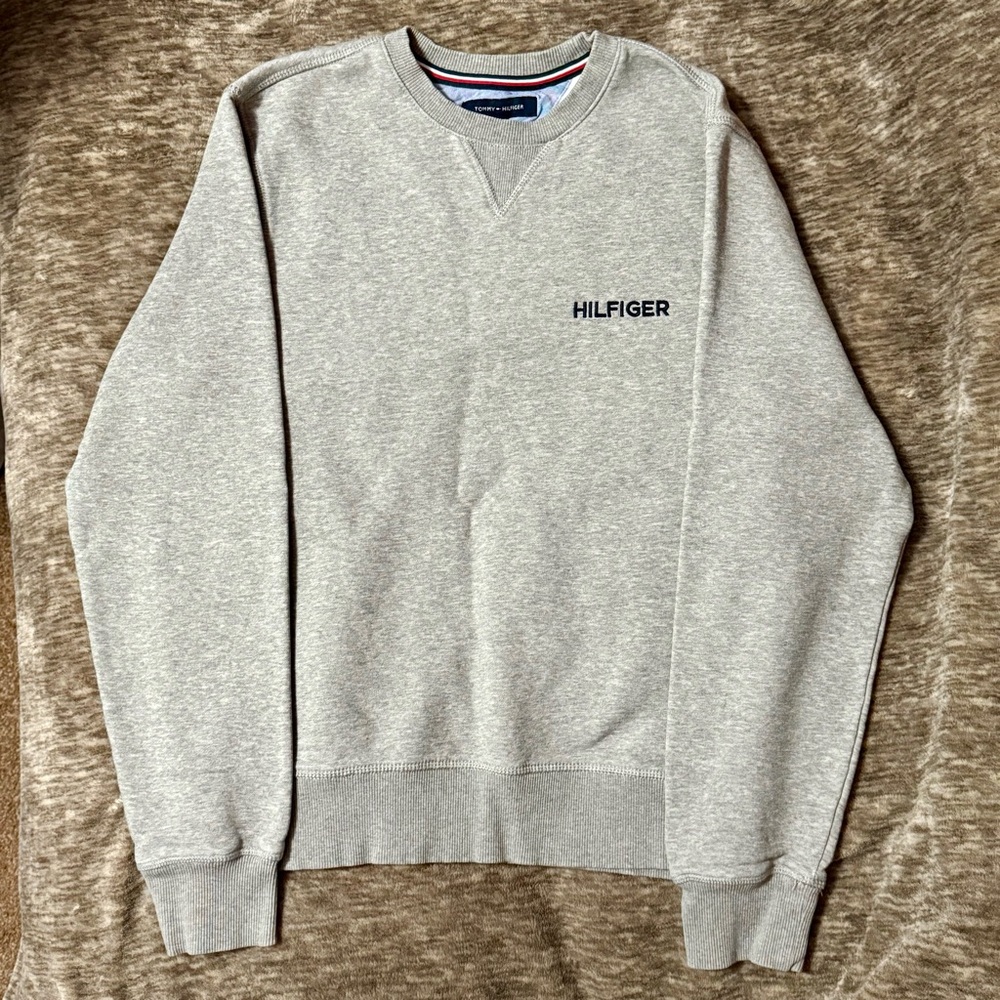 Men’s Grey Tommy Hilfiger Crewneck M